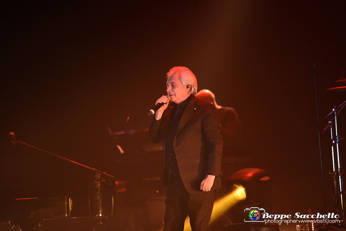 VBS_6666 - Concerto Nino D'Angelo - Il poeta che non sa parlare.jpg